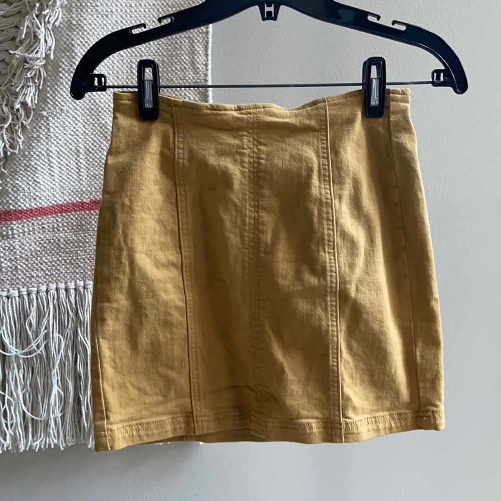 Yellow Zip Up Skirt!